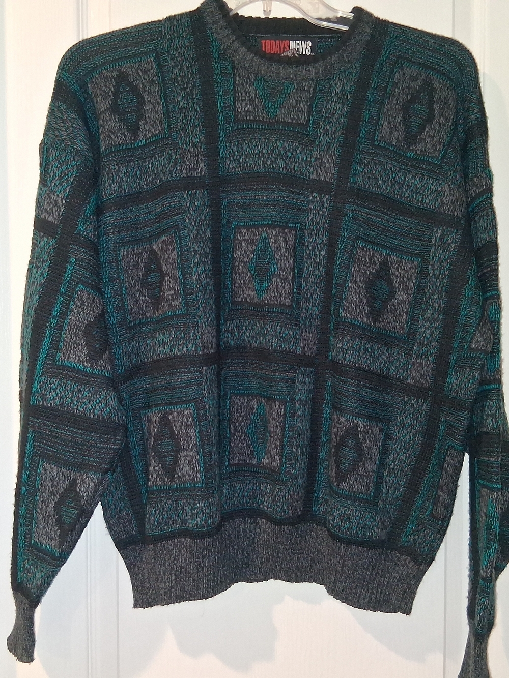 Vintage Todays News Men's Gray & Teal Geometric Crewneck Sweater